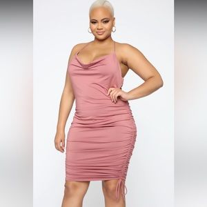 Fashion Nova Ruched midi dress. stretch Size XL Color Mauve